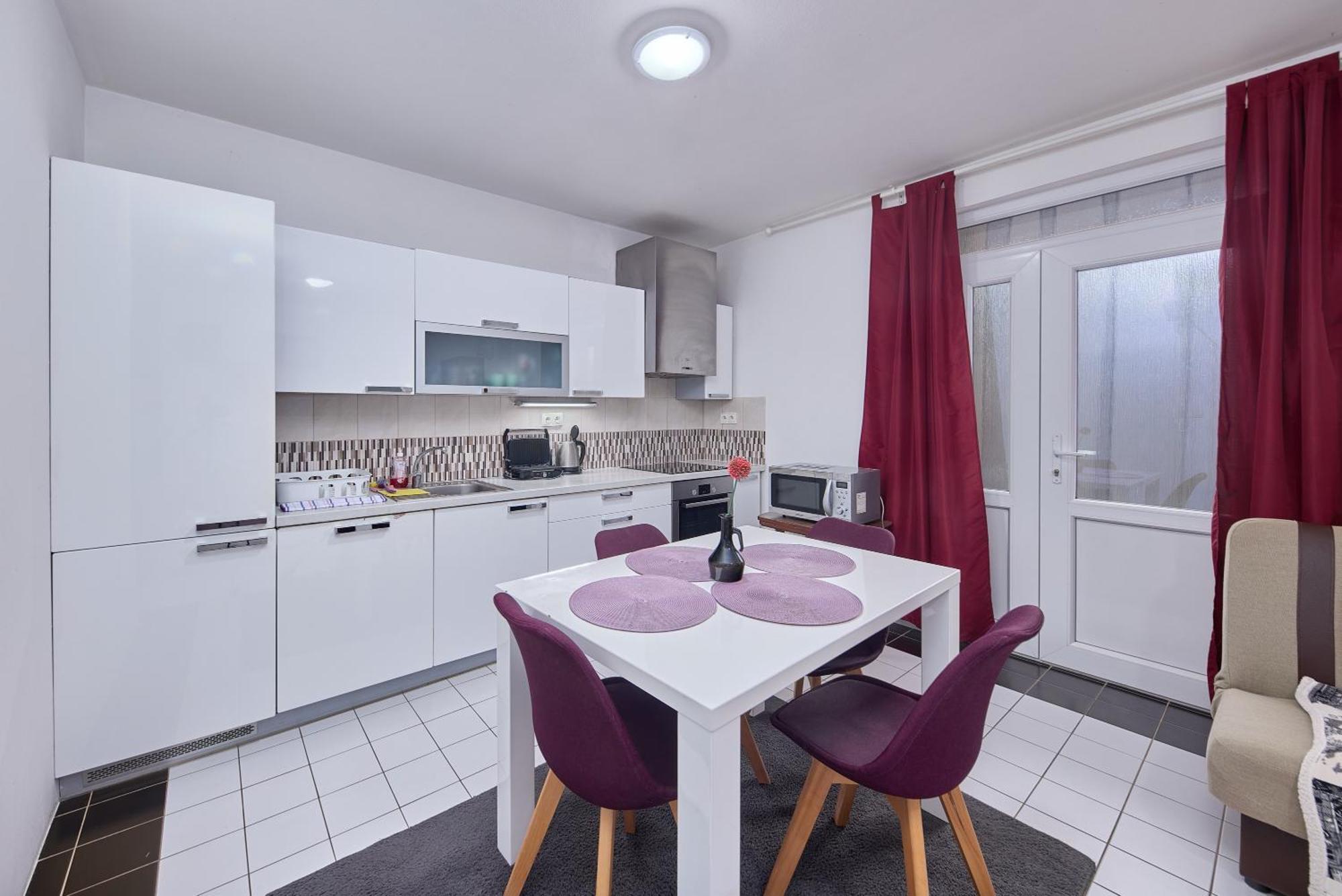 Relax Apartment Bratislava Exterior photo